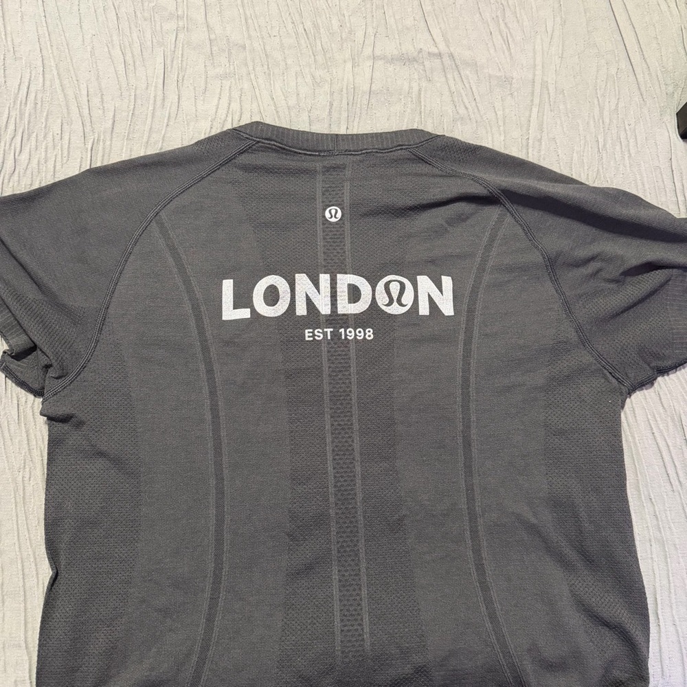 lululemon athletica Black London Tee